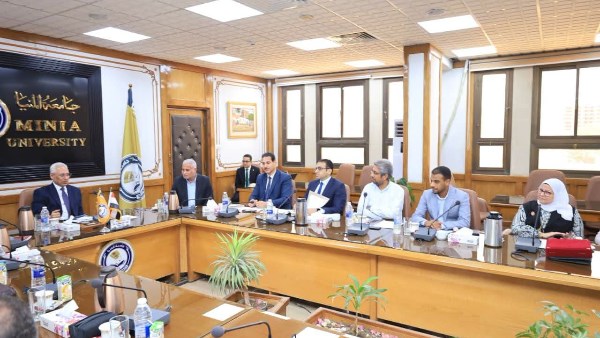 استعدادًا لأسبوع شباب الجامعات سبتمبر المقبل.. جامعة المنيا تتابع إنهاء المشروعات