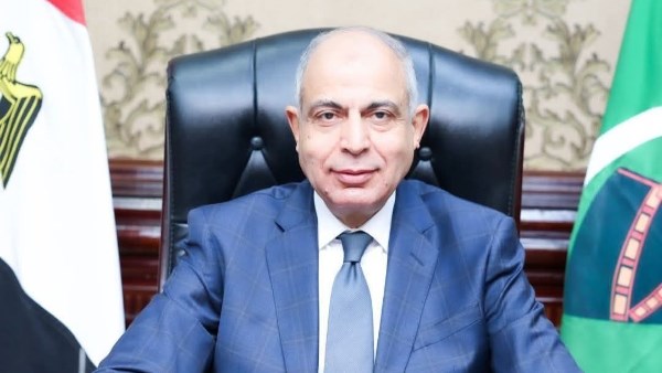 محافظ المنيا يعلن خفض الحد الأدنى للقبول بعدد من مدارس التمريض إلى 265 درجة