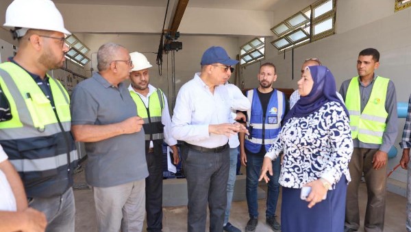 محافظ المنيا يتابع التجهيزات النهائية لمحطة مياه الأشمونين بملوي تمهيدًا للافتتاح