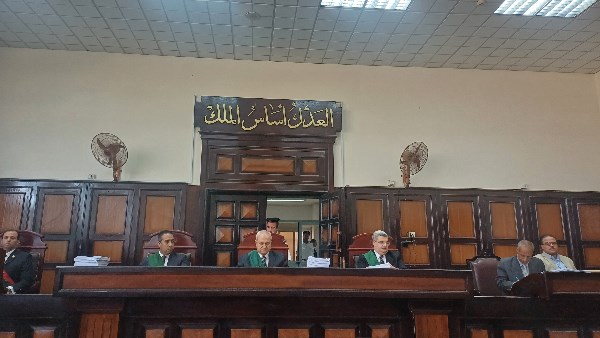 إلغاء حكم حبسه عامًا وتغريمه 100 ألف جنيه.. براءة “زمزم” من اختلاس توقيع والاشتراك في انتحال صفة موظف حكومي