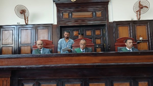 المشدد 10 سنوات لـ 6 أشخاص في سرقة منقولات مدرسة الواسطى الثانوية بأسيوط