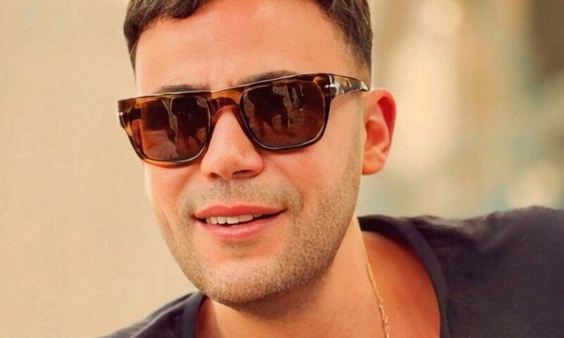 محمد إمام يفاجئ الجمهور.. “محدش بياخد أجر أعلى مني غير أبويا”