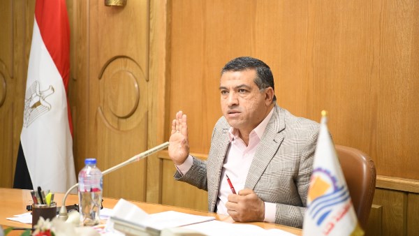 محافظ قنا: اعتماد أحوزة عمرانية جديدة لـ33 قرية للقضاء على البناء العشوائى