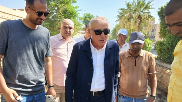 محافظ الأقصر يتابع أعمال تطوير البنية التحتية بشارع خالد بن الوليد | صور