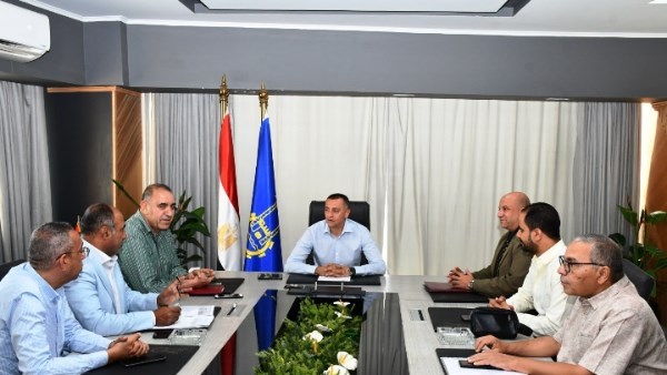 أخبار أسوان..استكمال مشروع إحلال وتجديد مساكن المغتربين بنصر النوبة..وعقدالتصفيات الأولية لمسابقة «المعلم المثقف»