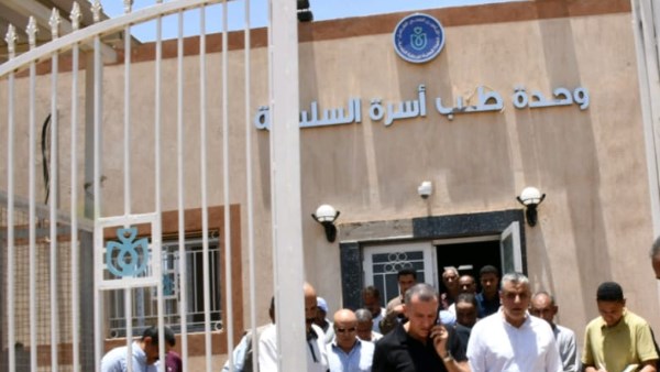 محافظ أسوان يتفقد وحدة طب الأسرة بالسلسلة في كوم أمبو