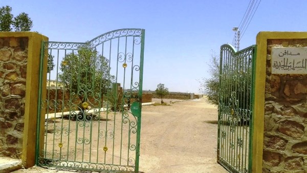 محافظ أسوان يوجه بإعداد دراسة لتطوير الجبانة الجديدة بالجانب الغربى للمدينة