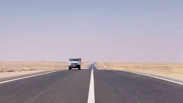 مصرع سائق التريلا | وقوع حادث أتوبيس سياحي يقل 25 إسبانيًا على طريق أبو سمبل