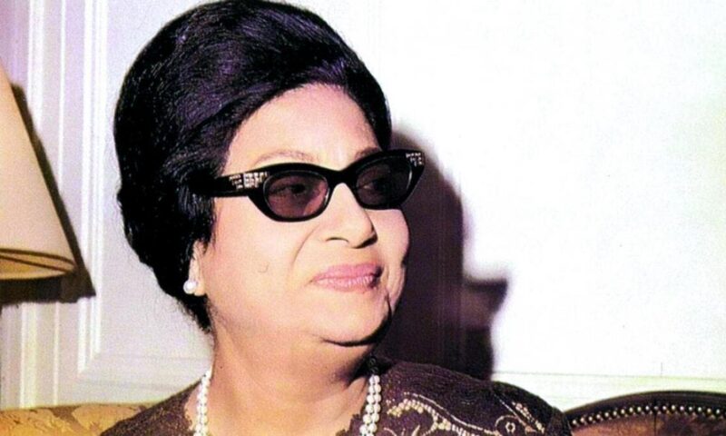 بسبب الإساءة لأم كلثوم.. منع صحفي مصري من الظهور إعلامياً لمدة 3 أشهر