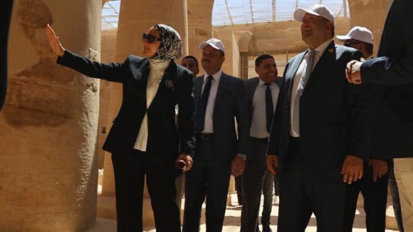 محافظ الوادي الجديد والمنسق العام” للمشروعات الخضراء ” يتفقدان عددًا من المواقع الأثرية والمشروعات المشاركة بالمبادرة