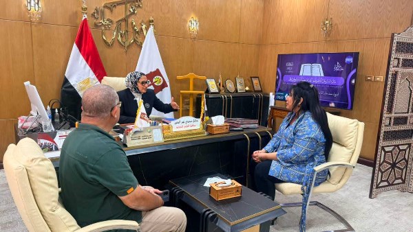 أخبار الوادي الجديد | المحافظ تتفقد تدريبات منصة الأنشطة الزراعية.. وتبحث التوسع في مكافحة سوسة النخيل