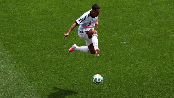 مانشستر يونايتد يعلن التعاقد مع البلجيكي تيليمانس