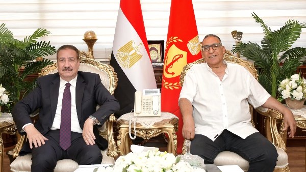 محافظ بورسعيد يبحث دعم مسيرة النادي المصري
