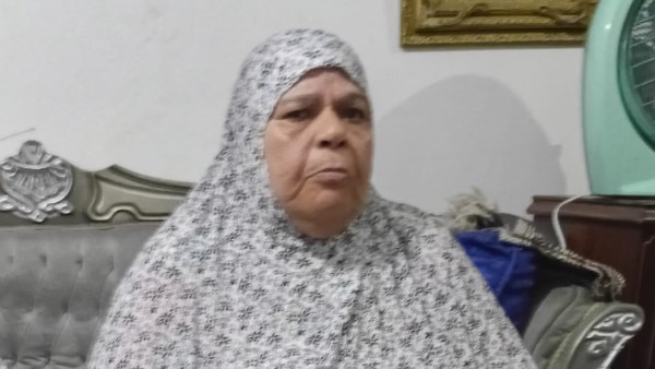 ساقان داخل حقيبة.. الجيران يروون تفاصيل مقت.ل أم على يد ابنتها بالإسكندرية