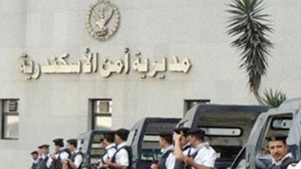 بسبب هاتف مسروق.. أمن الإسكندرية يكشف لغز العثور على جثمان داخل سيارة ويضبط الجناة