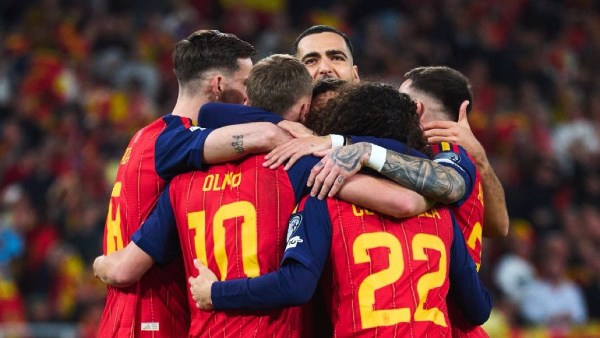منتخب إسبانيا يدخل موسوعة جينيس بـ3 أرقام قياسية بعد التتويج بكأس العالم