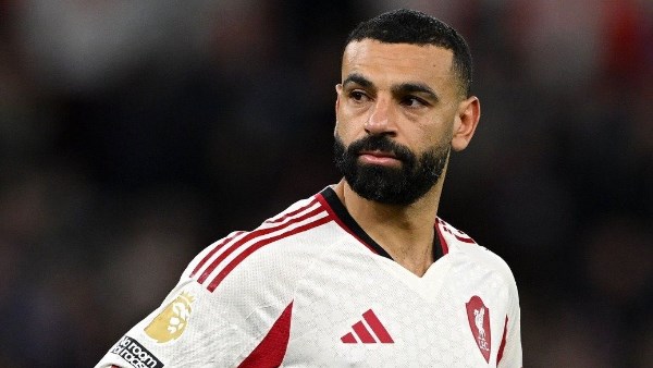 كواليس توقف مفاوضات محمد صلاح مع بشكتاش