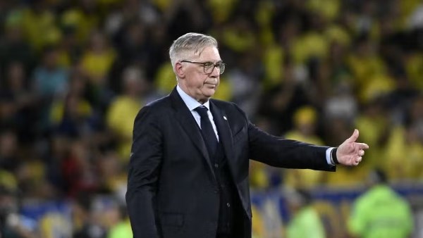 أنشيلوتي يكشف تفاصيل عرض تدريب منتخب إيطاليا