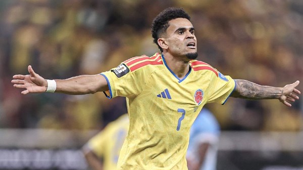 هل يحسم الهلال صفقة لويس دياز بعد إغراءات الـ25 مليون يورو؟