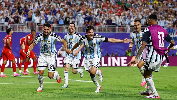 نهائي كأس العالم 2026 .. سكالوني وميسي ومارتينيز يرفعون راية التحدي قبل مباراة الأرجنتين وإسبانيا .. ماذا قالوا ؟
