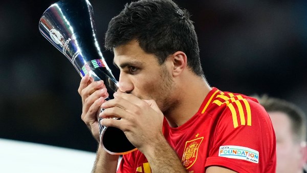 صدمة للملكي.. مانشستر سيتي يحسم موقفه من بيع رودري إلى ريال مدريد