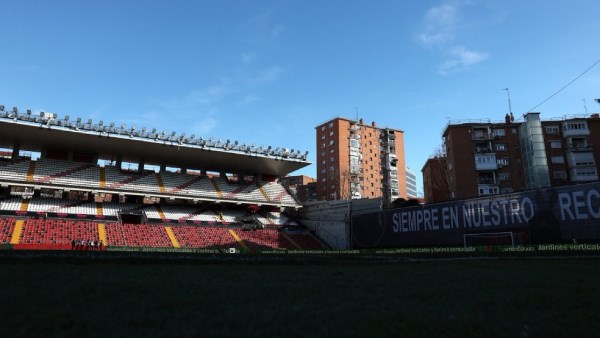 حكومة مدريد تغلق ملعب رايو فايكانو وتبدأ أعمال ترميم عاجلة