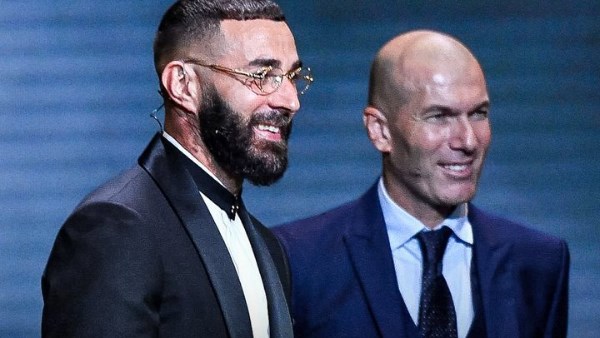بنزيما يرحب بزيدان: سعيد جدًا إذا تولى تدريب منتخب فرنسا