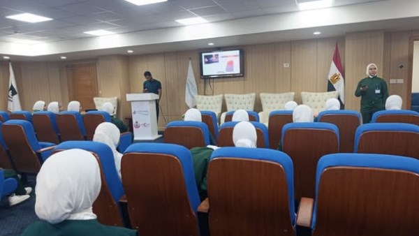اختتام تدريب 40 طالبة من مدرسة التمريض على الإنعاش القلبي الرئوي الأساسي