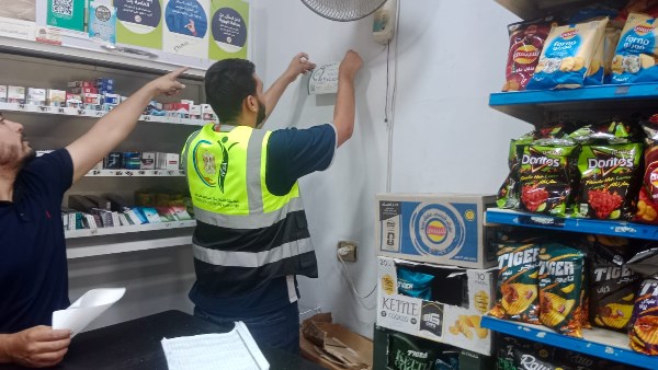 محافظ الإسماعيلية يتابع جهود فرع سلامة الغذاء بالمحافظة وحملاته الرقابية على الأسواق