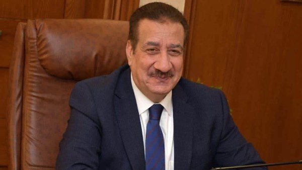 محافظ بورسعيد يخفض الحد الأدنى للقبول بالثانوية العامة إلى 232 درجة