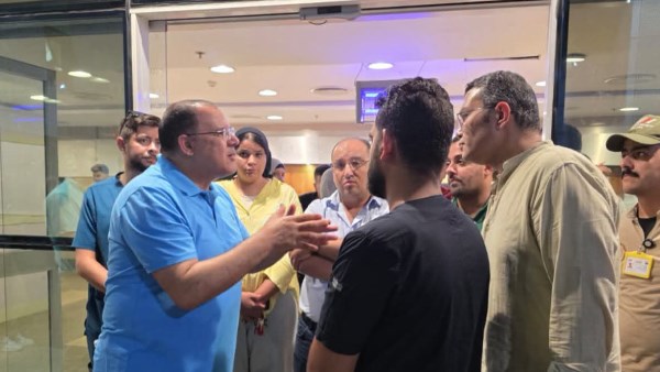بعد منتصف الليل.. مدير رعاية بورسعيد الصحية يفاجئ طوارئ مستشفى السلام