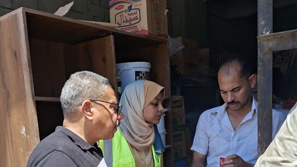 في حملة رقابية حازمة.. المرور على 52 منشأة غذائية وإعدام أغذية غير صالحة ببورسعيد