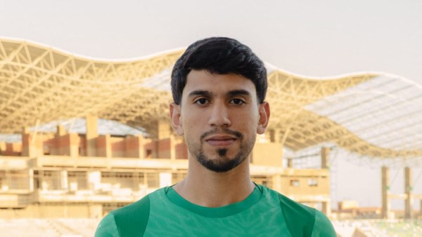 المصري يتعاقد مع محمد شكري لاعب الأهلي لأربعة مواسم