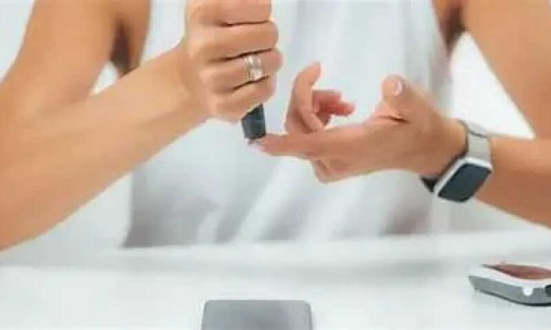 خطة 3 أشهر لخفض السكر التراكمي مع العلاج (HbA1c) بطريقة آمنة وفعالة