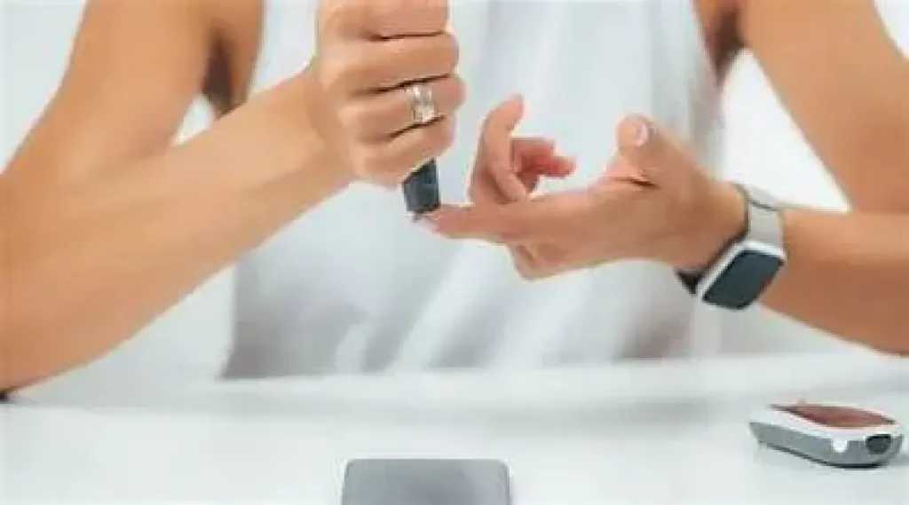 خطة 3 أشهر لخفض السكر التراكمي مع العلاج (HbA1c) بطريقة آمنة وفعالة