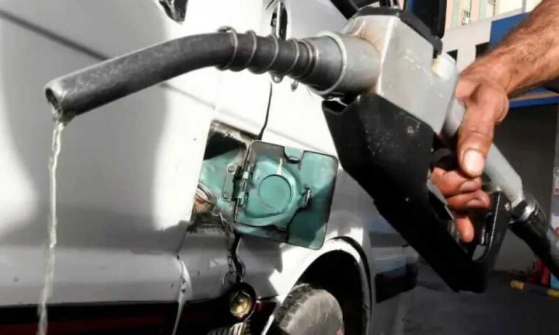 ثبات أسعار البنزين والسولار اليوم السبت بجميع محطات الوقود المصرية