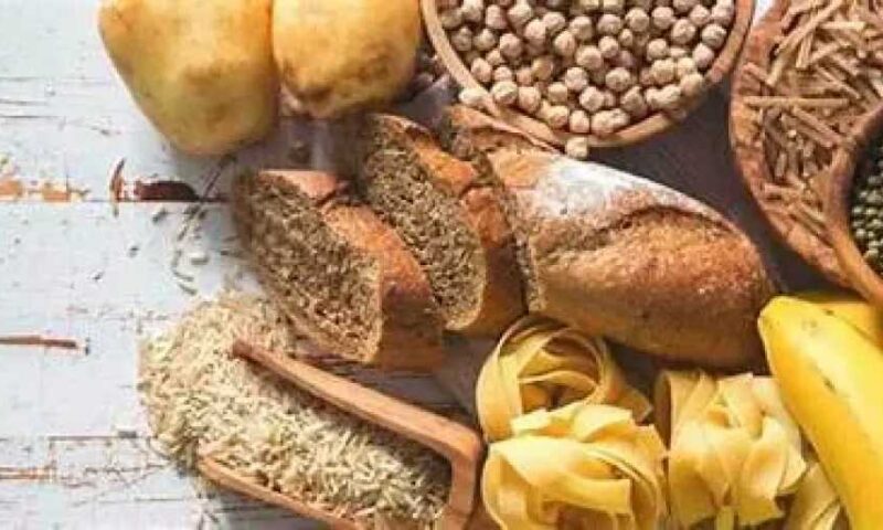 رغم احتوائها على الكربوهيدرات:  6 أطعمة تساعد على خفض سكر الدم طبيعيًا