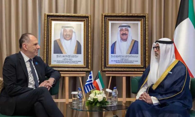 وزير الخارجية الكويتى يستقبل نظيره اليونانى
