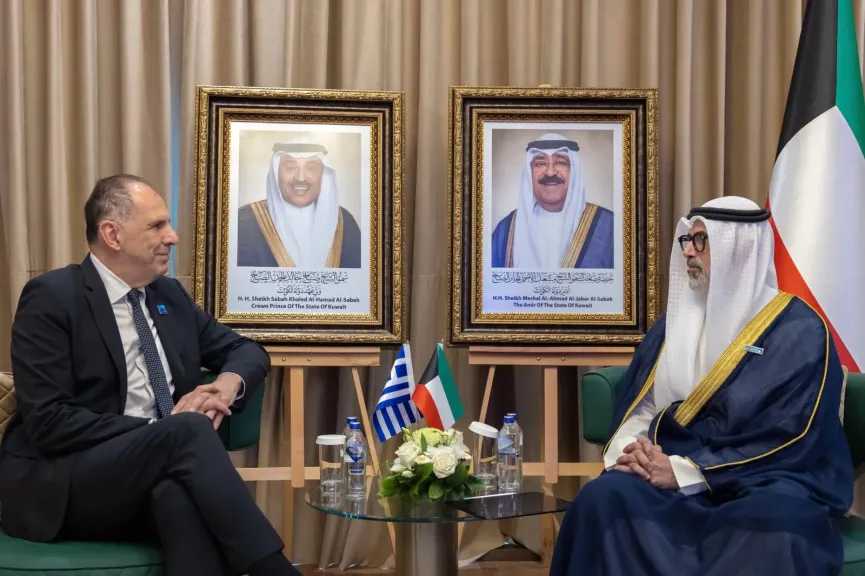 وزير الخارجية الكويتى يستقبل نظيره اليونانى