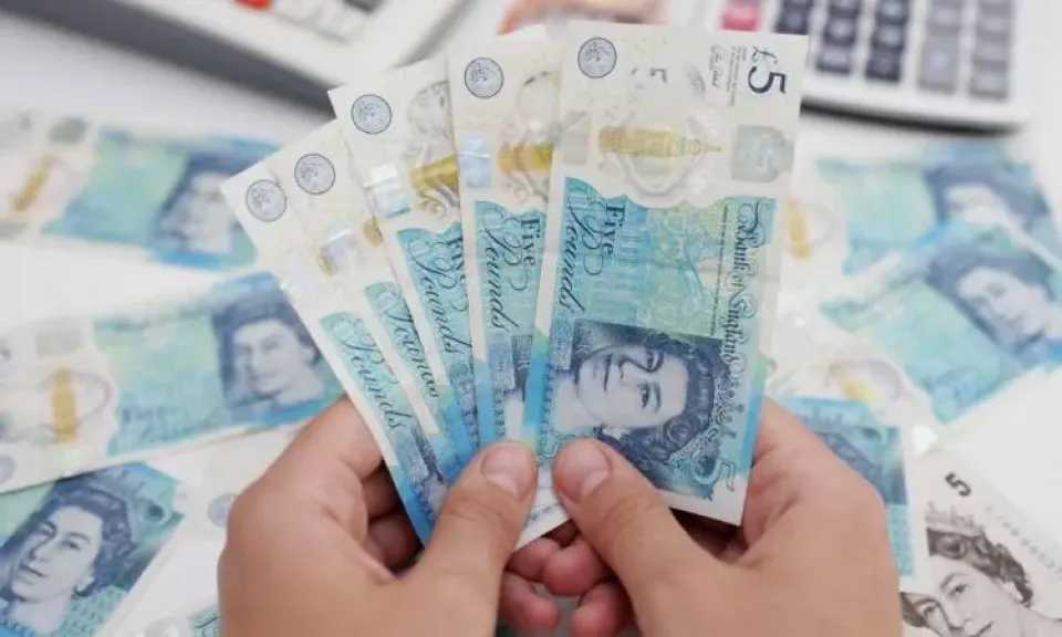 سعر الجنيه الإسترليني أمام الجنيه المصري في مستهل تعاملات الأحد 12 يوليو 2026