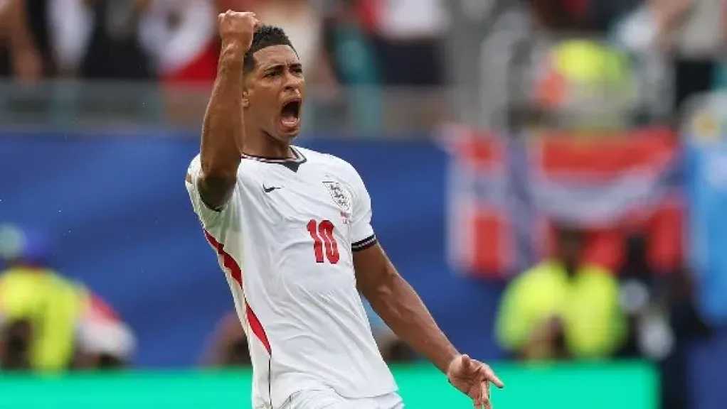 بيلينجهام يعانق مجد مارادونا وميسي ويقود إنجلترا لنصف نهائي المونديال