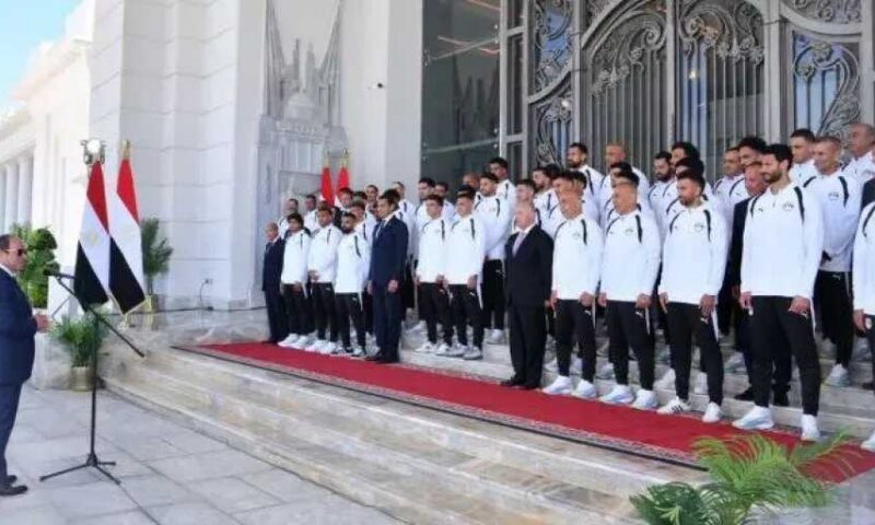 رحلة منتخب مصر في المونديال وتكريم الرئيس السيسي للأبطال