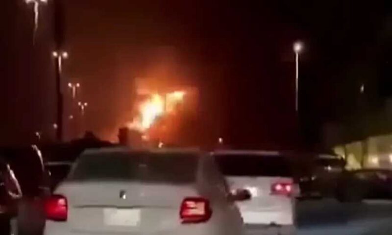 عاجل | الحوثيون يعلنون استهداف مطار أبها في المملكة العربية السعودية