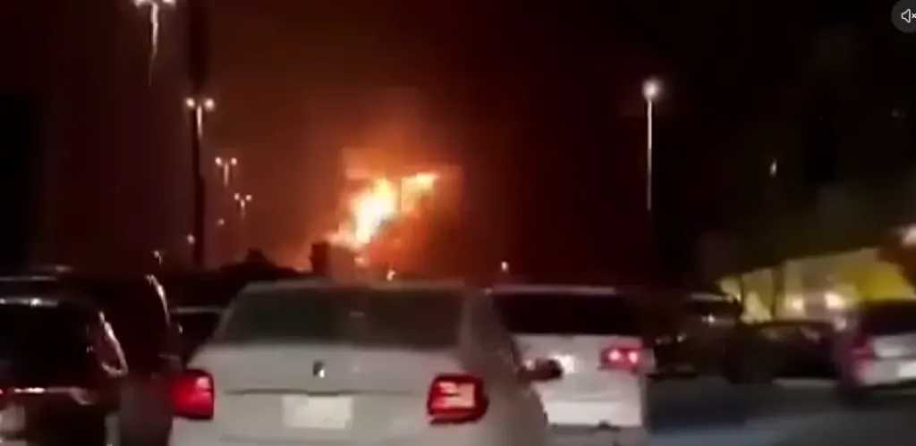 عاجل | الحوثيون يعلنون استهداف مطار أبها في المملكة العربية السعودية