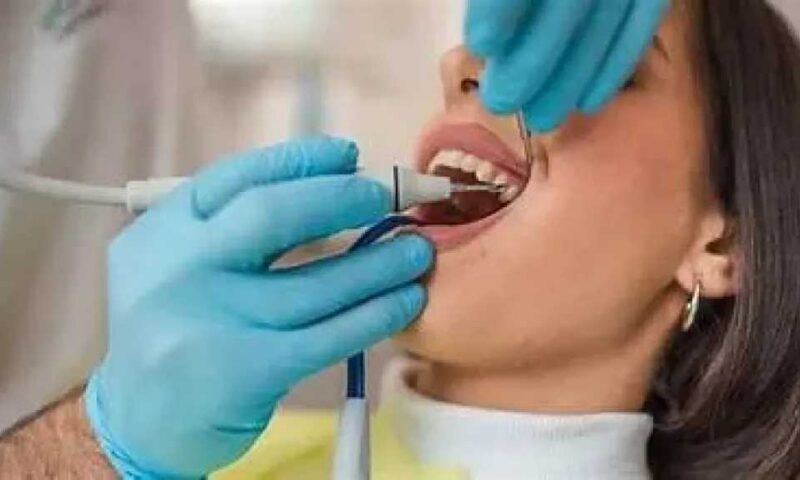 دراسة: حلوى مطاطية ببكتيريا نافعة قد تقلل نزيف اللثة خلال 6 أسابيع