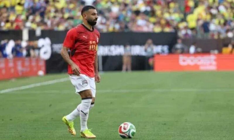 غموض يكتنف محطته القادمة.. وكيل محمد صلاح يلمح لقرارات حاسمة قريباً