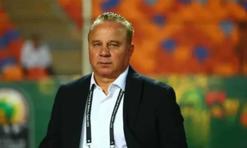 شوقي غريب يكشف حقيقة ترشحه للإشراف على اتحاد الكرة والمنتخب الأولمبي.. ويذكر الجماهير بإنجاز ”طوكيو”