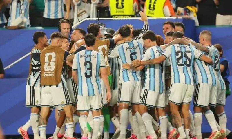 بسبعة انتصارات متتالية.. الأرجنتين تنهي تحضيراتها في نيوجيرسي وعينها على اللقب المونديالي