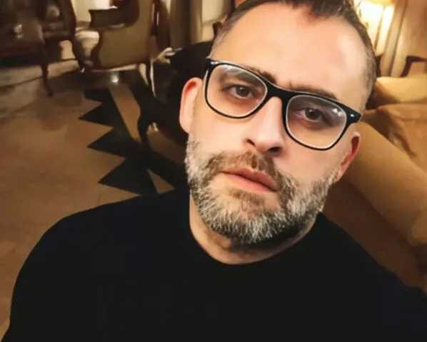 من هو أحمد جلال عبد القوي ويكيبيديا؟ السيرة الذاتية وأبرز أعمال نجم «حضرة المتهم أبي»