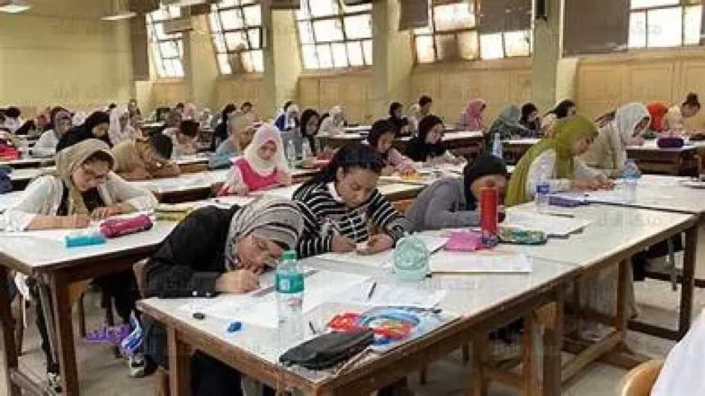 اختبارات القدرات 2026 : هل يحق لطلاب الثانوية العامة العام الماضي التقديم؟